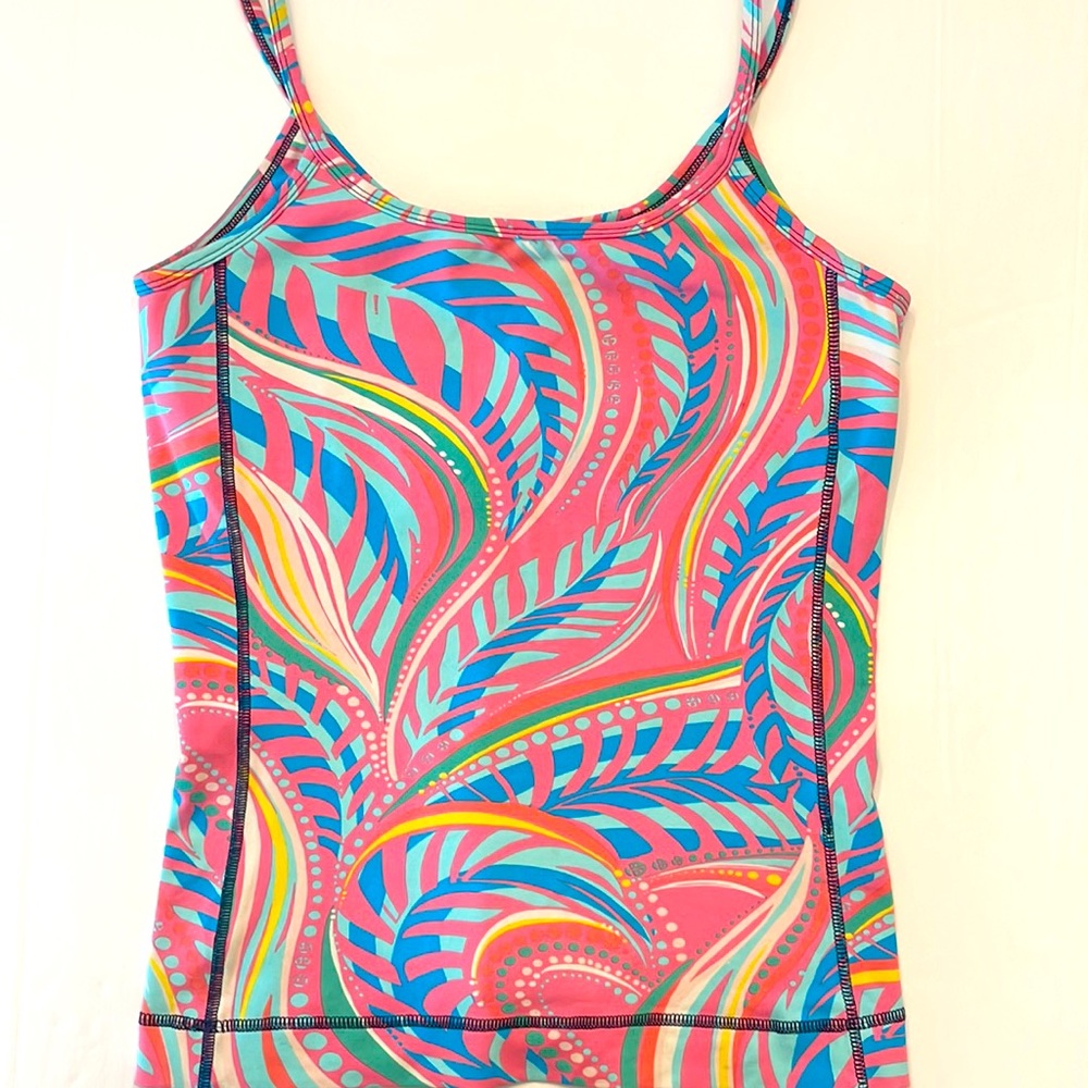 Lilly Pulitzer Athletic Tank Built in Shelf Bra Size M